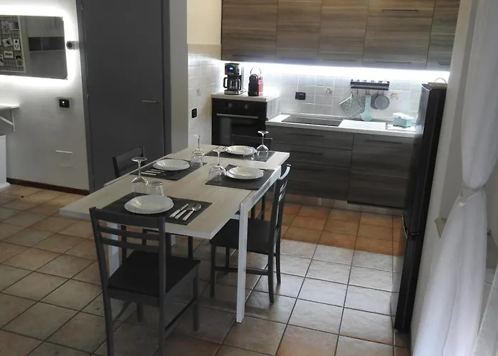 Gin E Gepa Monolocale Appartement Como
