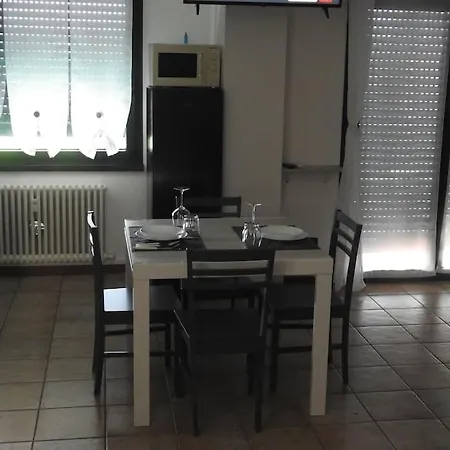 公寓 Gin E Gepa Monolocale 科莫