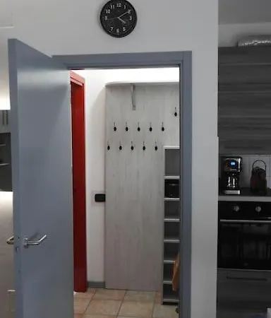 Gin E Gepa Monolocale 公寓