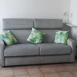 Gin E Gepa Monolocale * Комо